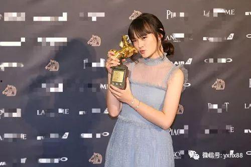 娱乐吃瓜酱12,揭秘娱乐圈幕后故事，带你领略明星真实生活  第1张